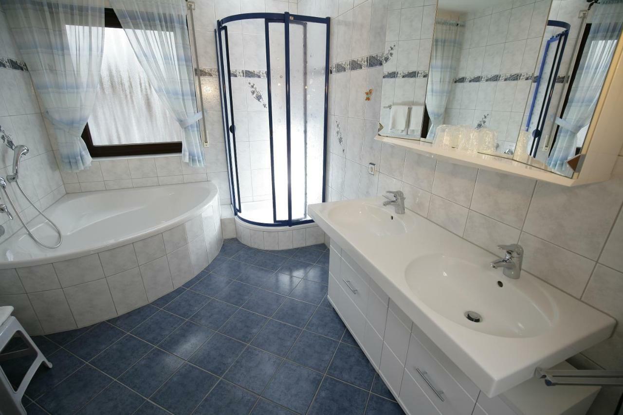 Hotel Am Baronenwald Göppingen Kültér fotó