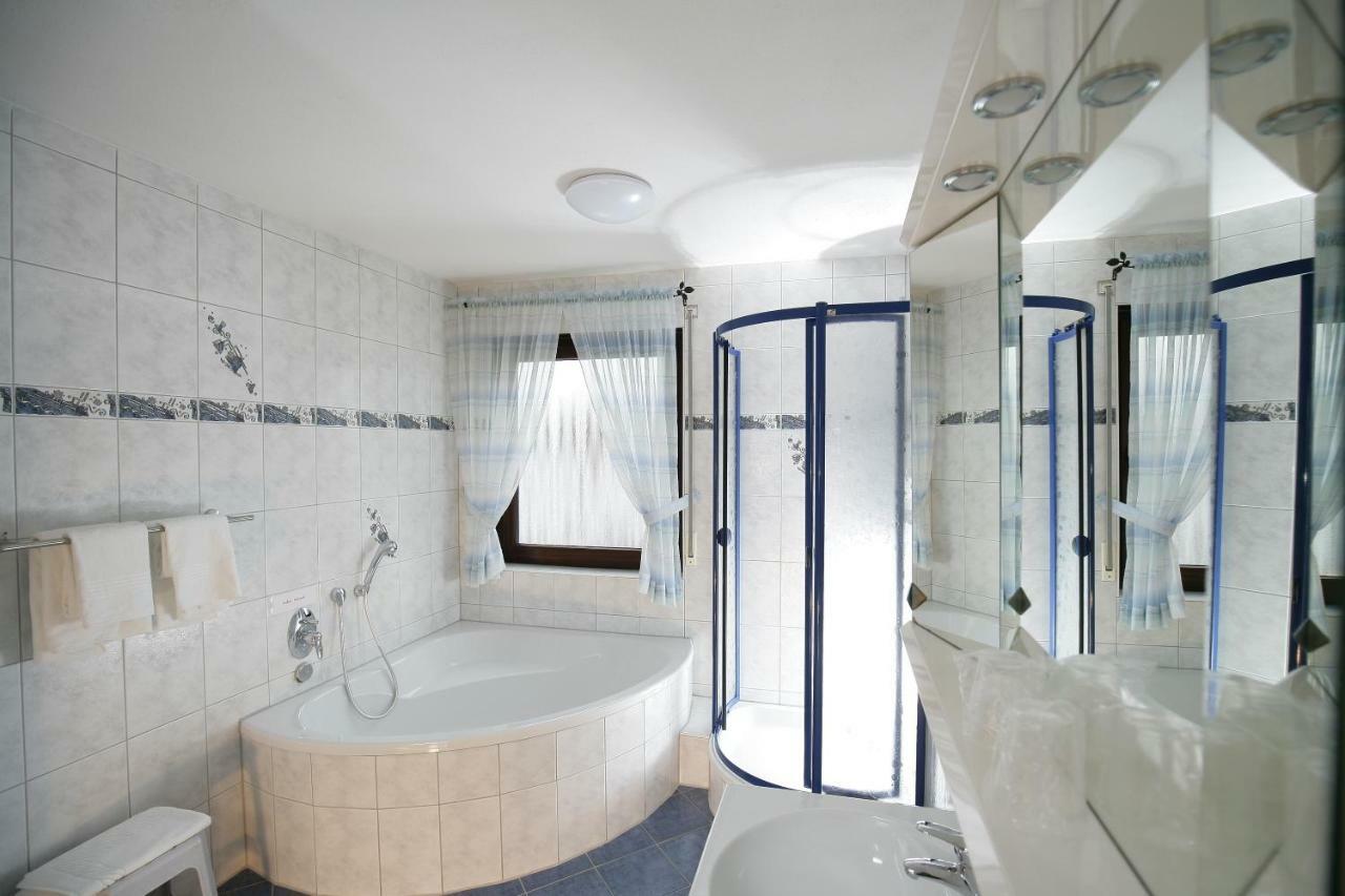Hotel Am Baronenwald Göppingen Kültér fotó