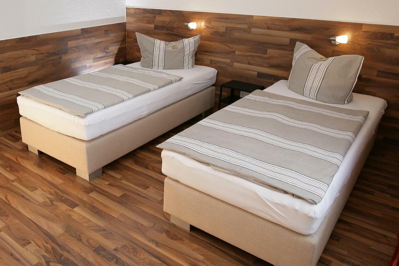 Hotel Am Baronenwald Göppingen Kültér fotó