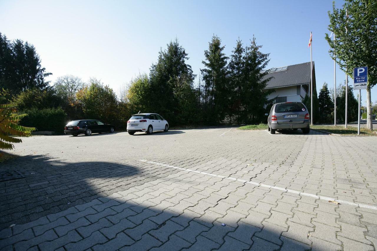 Hotel Am Baronenwald Göppingen Kültér fotó